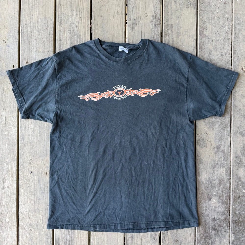 Hanes Texas Longhorns Tribal Flame Graphic T-Shirt Vintage Y2K Faded Black XL